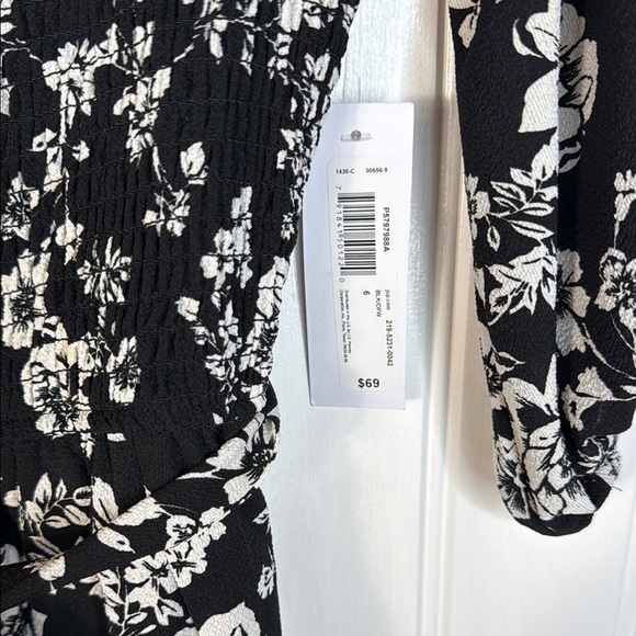 Premier Amour Women's Black And White Floral Off The Shoulder Romper Sz 6 - Picture 4 of 11